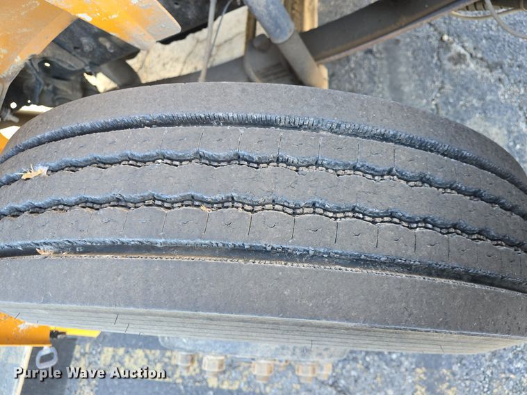 image for item DQ5272 2007 IC CE200 school bus