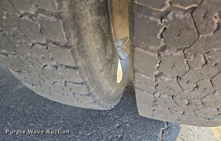 image for item DQ5272 2007 IC CE200 school bus