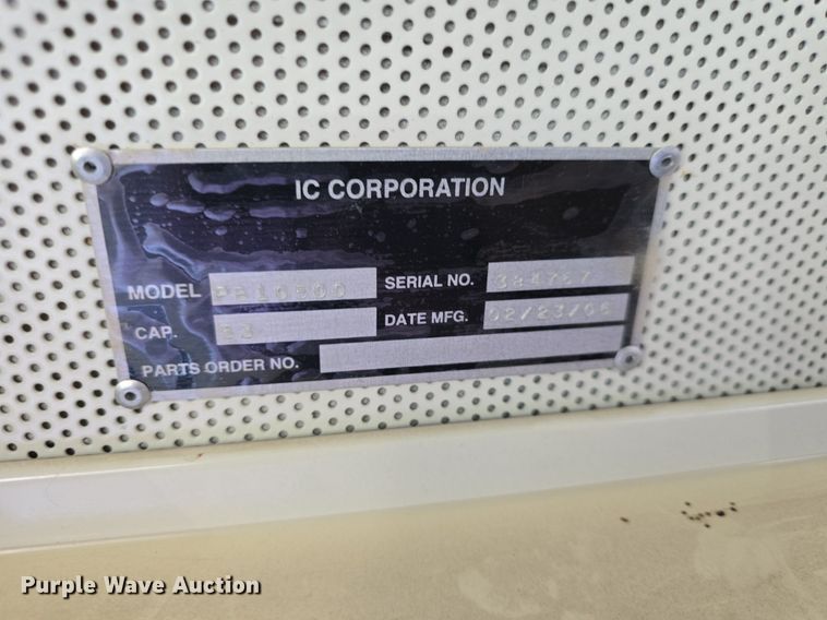 image for item DQ5272 2007 IC CE200 school bus