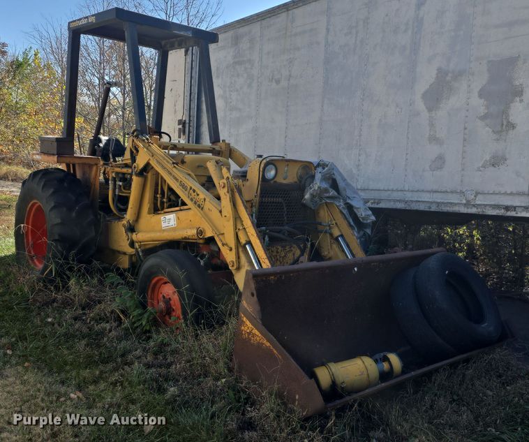 image for item DQ5273 Case 580 Construction King tractor