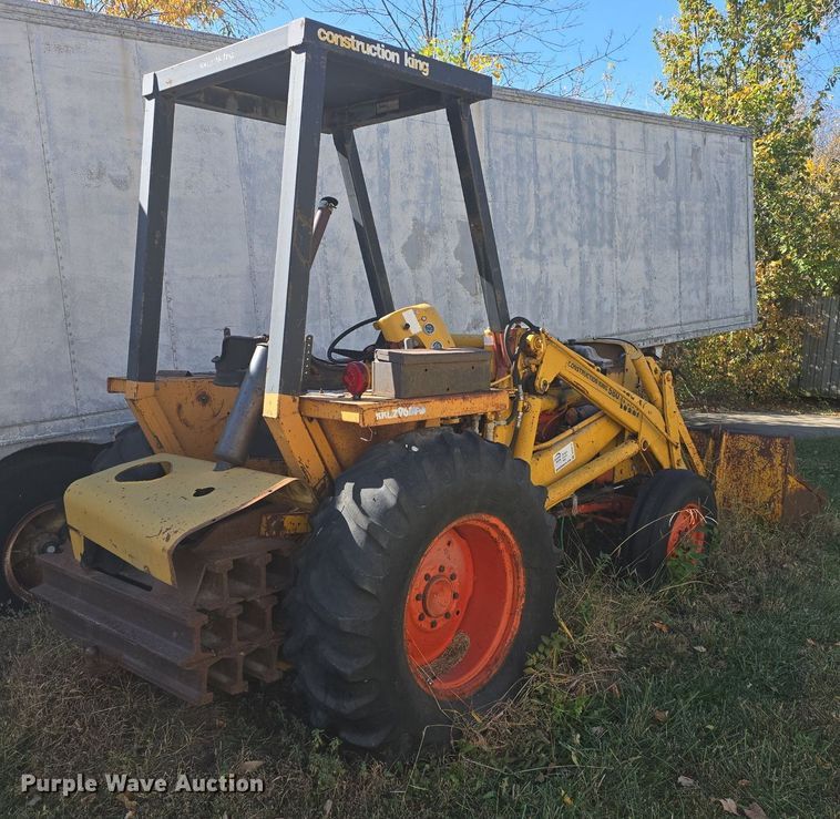 image for item DQ5273 Case 580 Construction King tractor