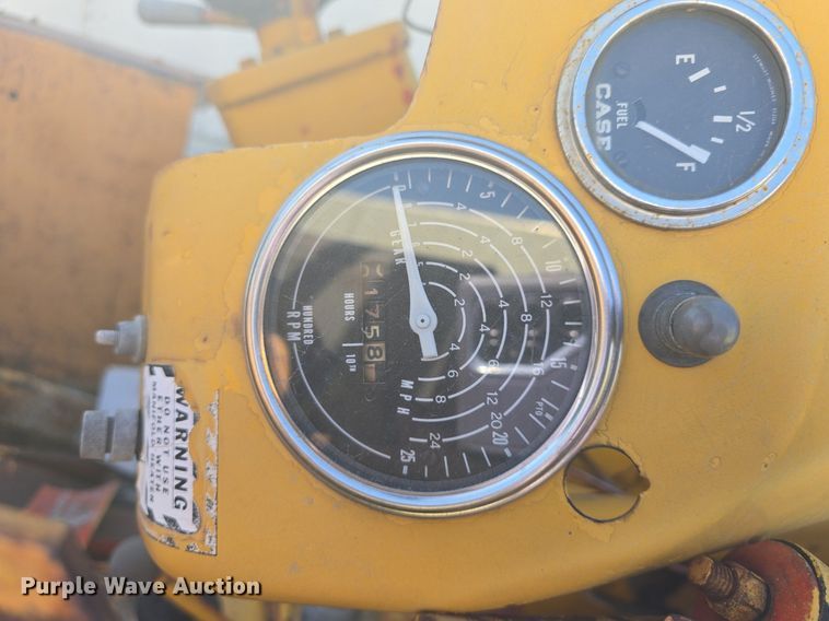 image for item DQ5273 Case 580 Construction King tractor