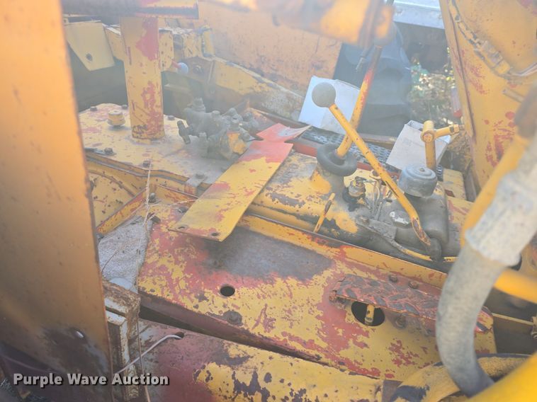 image for item DQ5273 Case 580 Construction King tractor