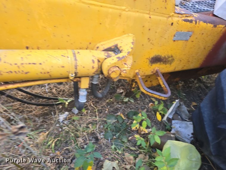 image for item DQ5273 Case 580 Construction King tractor