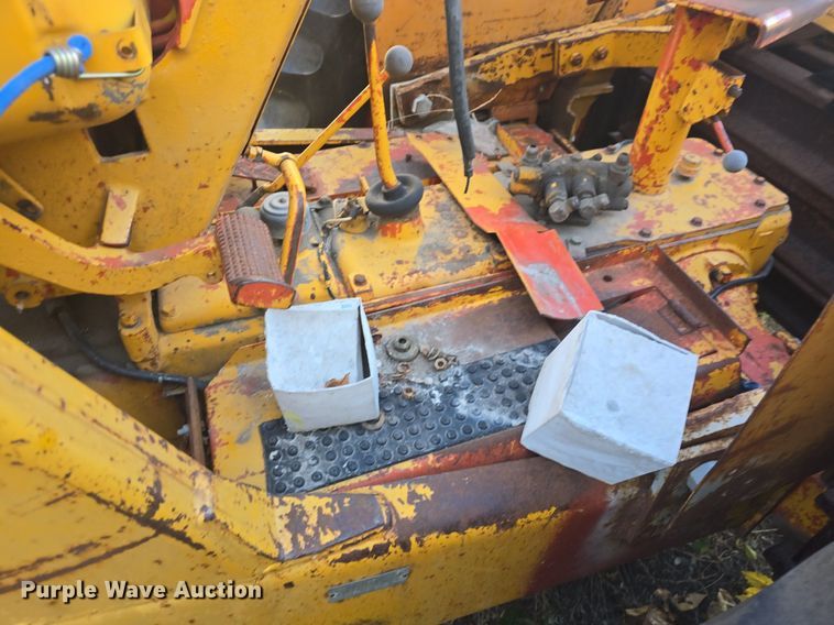 image for item DQ5273 Case 580 Construction King tractor