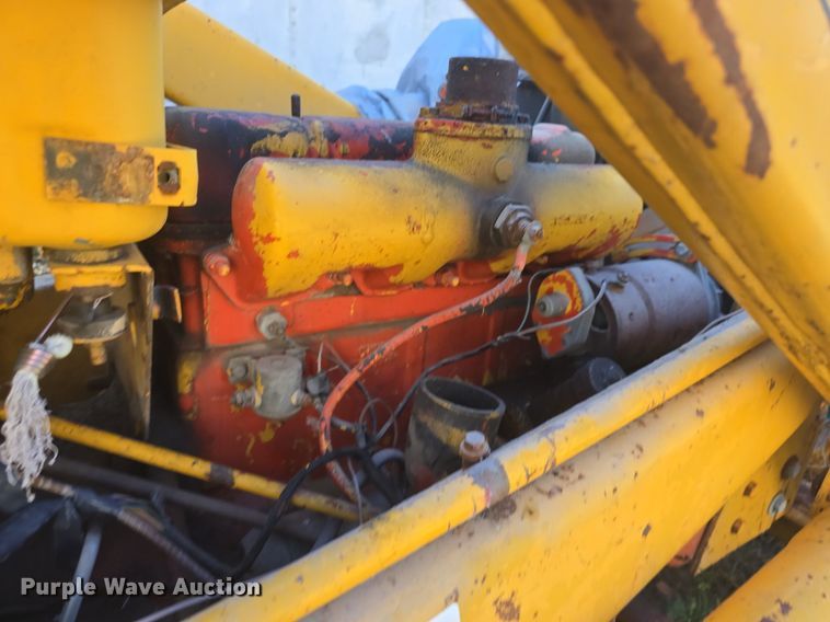 image for item DQ5273 Case 580 Construction King tractor