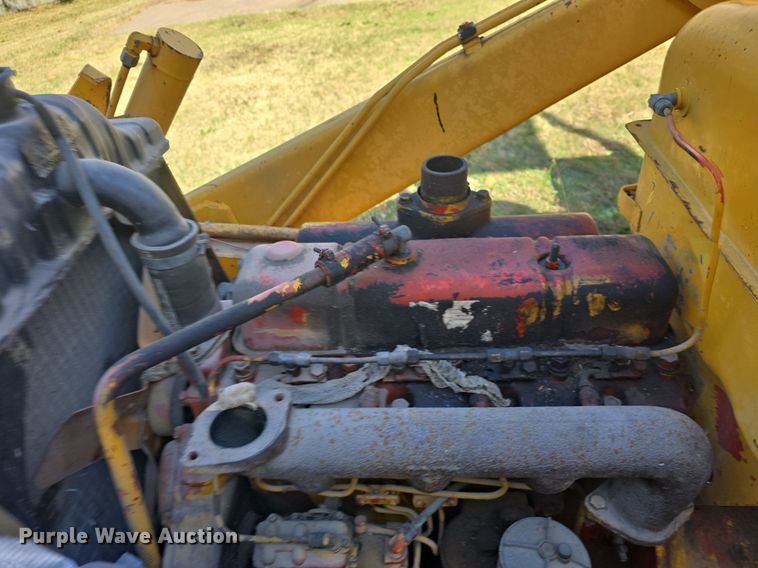 image for item DQ5273 Case 580 Construction King tractor