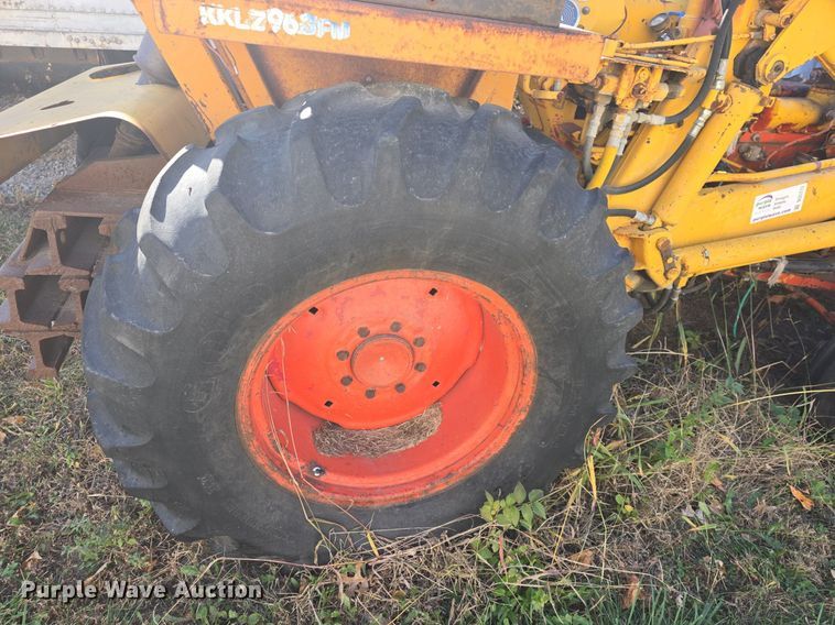 image for item DQ5273 Case 580 Construction King tractor