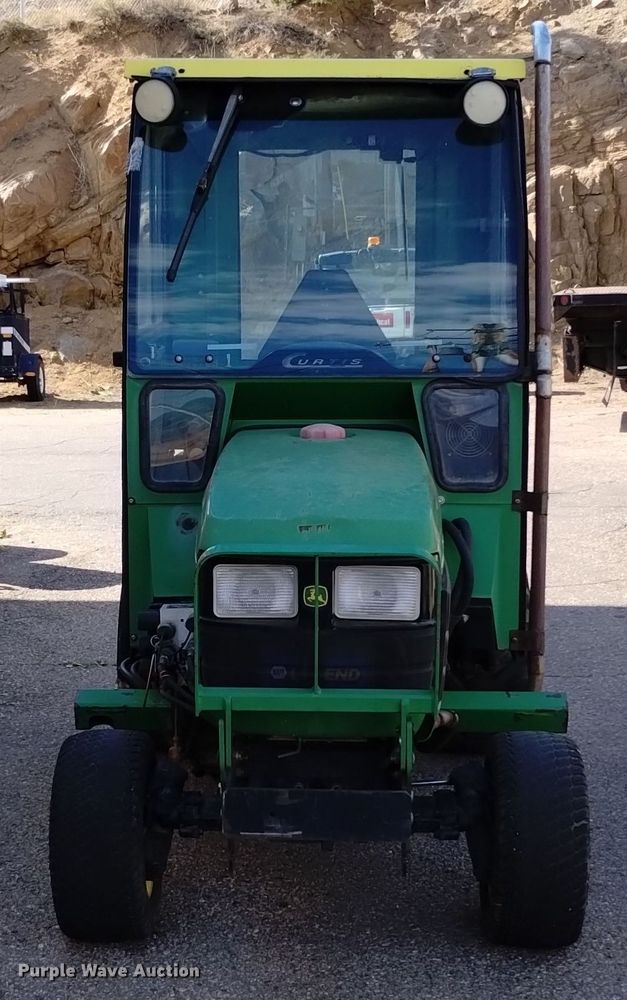 image for item DQ6193 2004 John Deere 2210 MFWD tractor