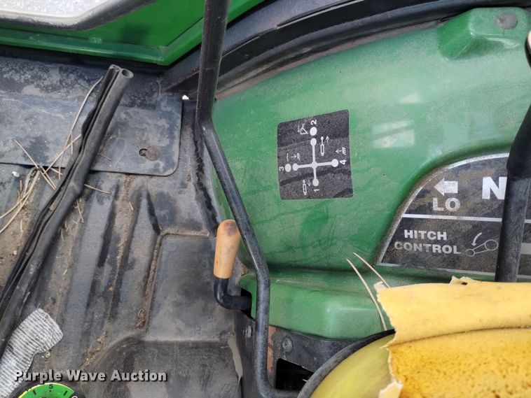 image for item DQ6193 2004 John Deere 2210 MFWD tractor