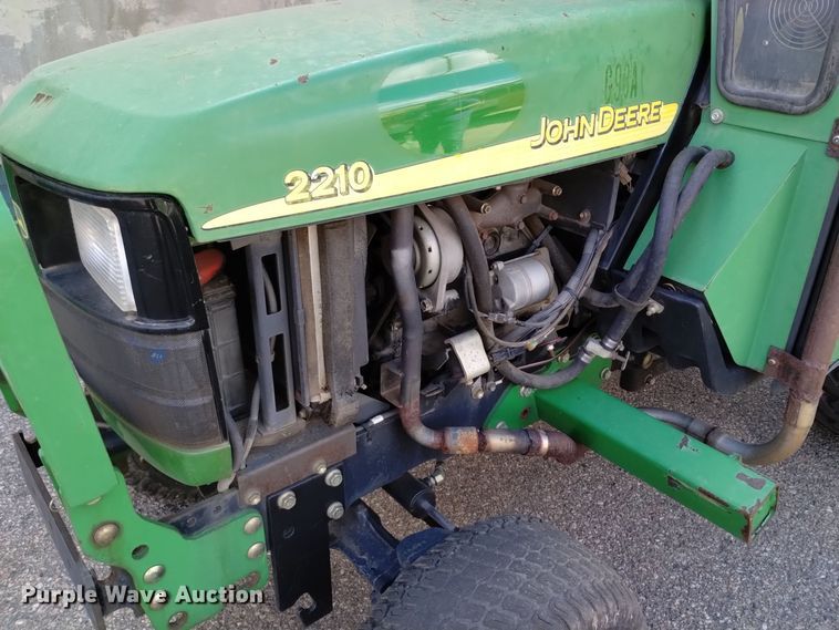 image for item DQ6193 2004 John Deere 2210 MFWD tractor
