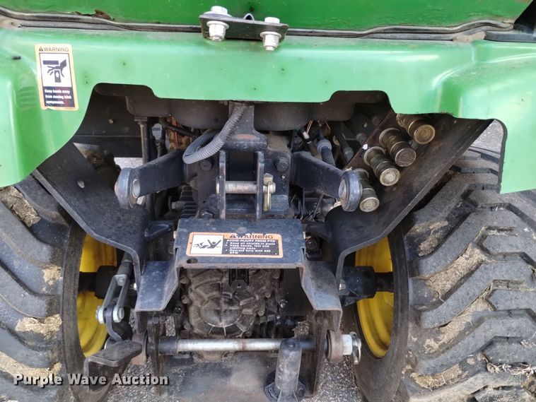 image for item DQ6193 2004 John Deere 2210 MFWD tractor