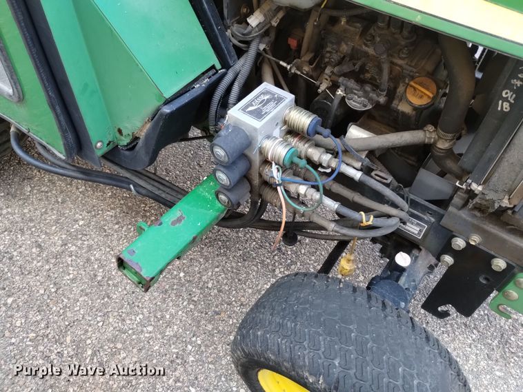 image for item DQ6193 2004 John Deere 2210 MFWD tractor