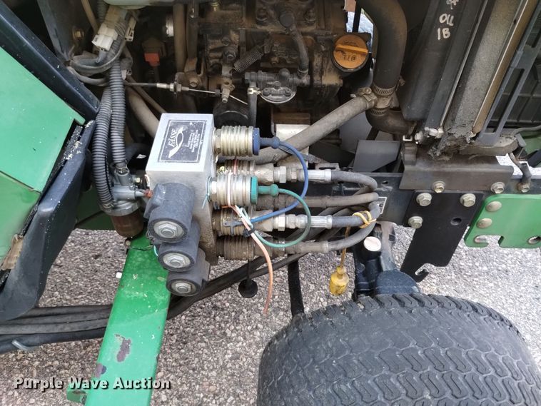 image for item DQ6193 2004 John Deere 2210 MFWD tractor