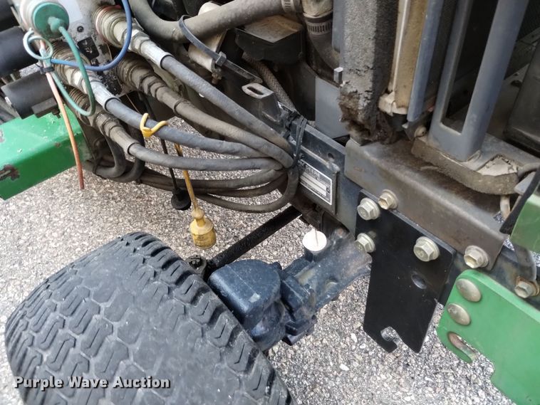 image for item DQ6193 2004 John Deere 2210 MFWD tractor