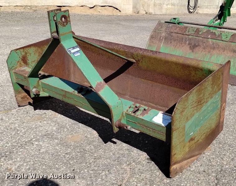 image for item DQ6193 2004 John Deere 2210 MFWD tractor