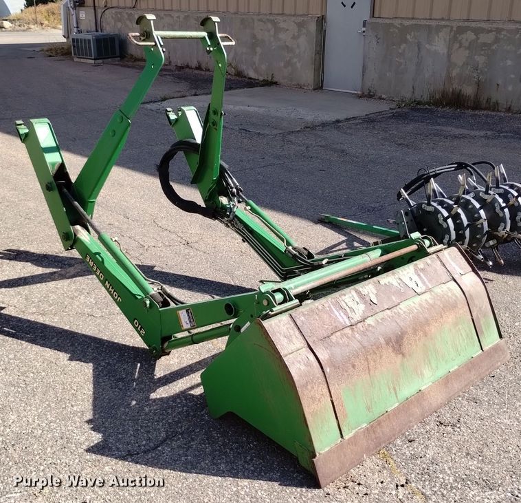 image for item DQ6193 2004 John Deere 2210 MFWD tractor