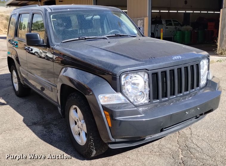 image for item DQ6195 2011 Jeep Liberty SUV