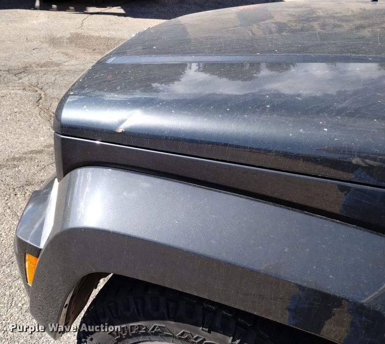 image for item DQ6195 2011 Jeep Liberty SUV