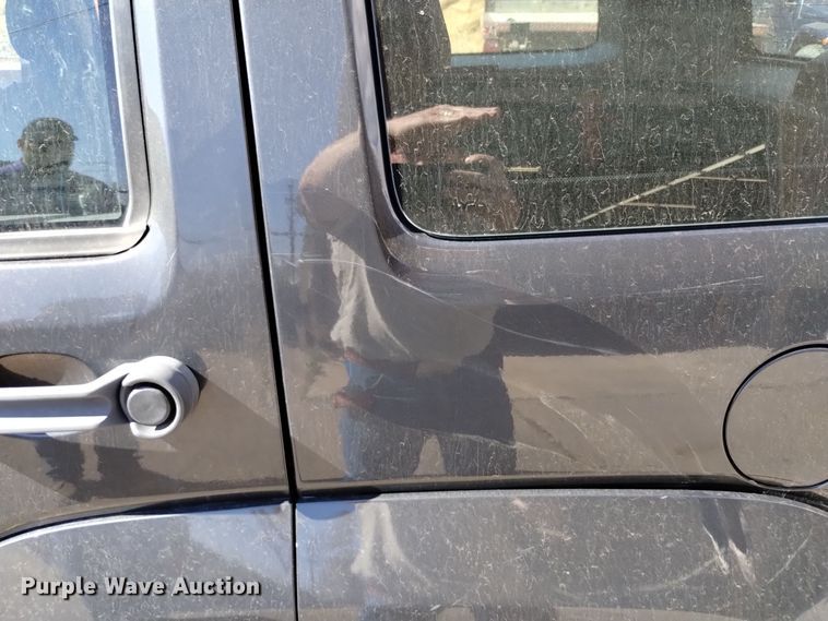 image for item DQ6195 2011 Jeep Liberty SUV