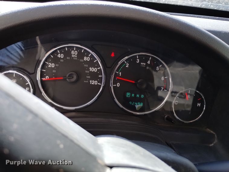 image for item DQ6195 2011 Jeep Liberty SUV