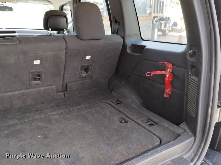 image for item DQ6195 2011 Jeep Liberty SUV