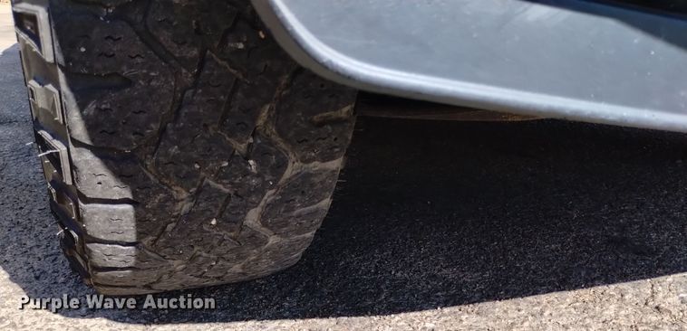 image for item DQ6195 2011 Jeep Liberty SUV