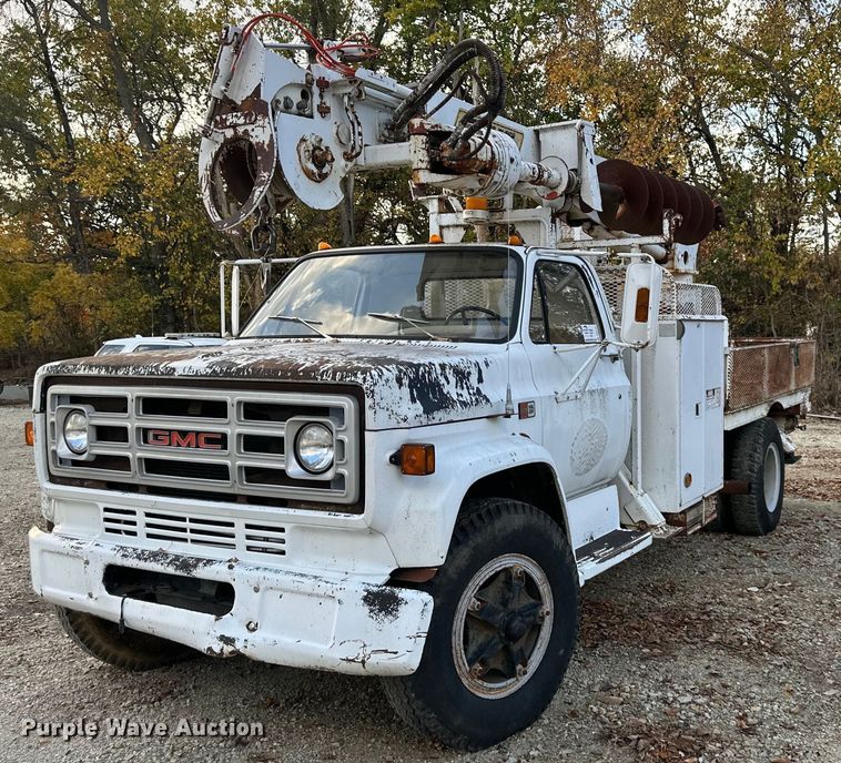 image for item DR2734 1990 GMC 7000 digger derrick truck