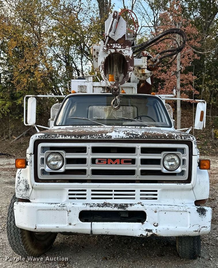 image for item DR2734 1990 GMC 7000 digger derrick truck