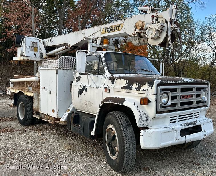 image for item DR2734 1990 GMC 7000 digger derrick truck