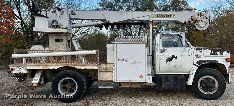 image for item DR2734 1990 GMC 7000 digger derrick truck