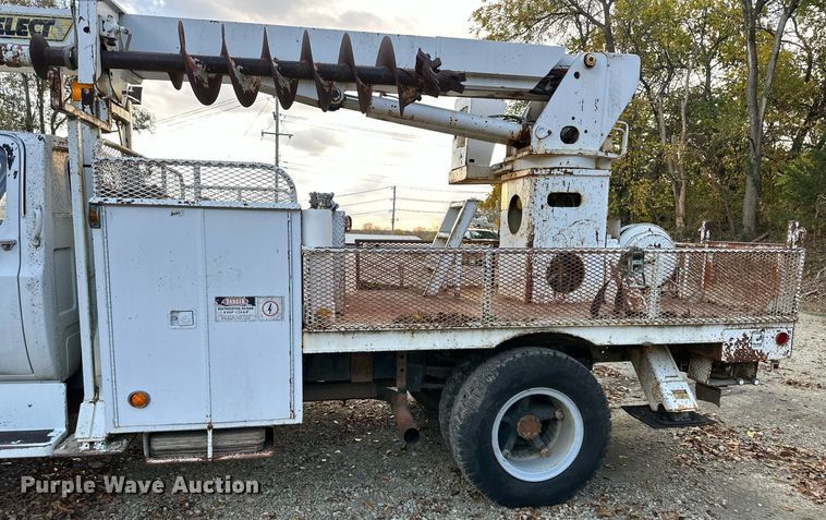 image for item DR2734 1990 GMC 7000 digger derrick truck