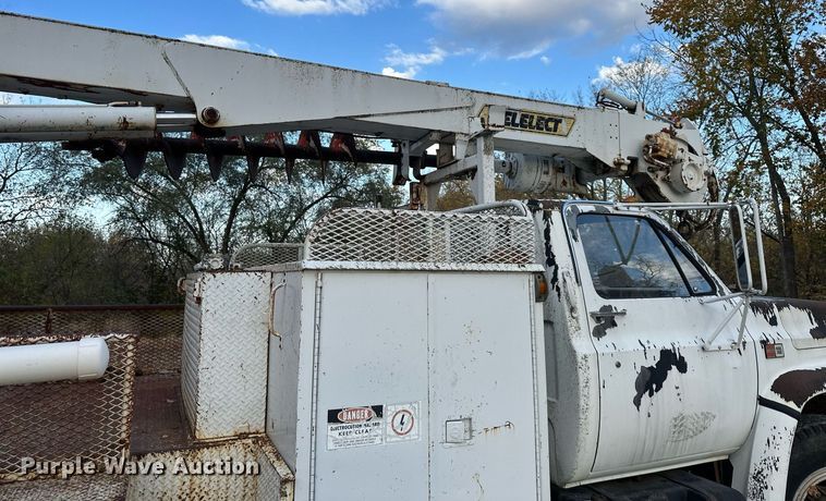 image for item DR2734 1990 GMC 7000 digger derrick truck