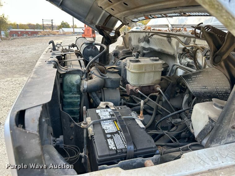 image for item DR2734 1990 GMC 7000 digger derrick truck