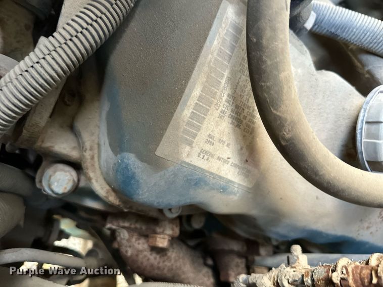 image for item DR2734 1990 GMC 7000 digger derrick truck