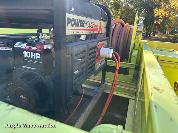 image for item DR2736 1979 Ford F700 pumper fire truck