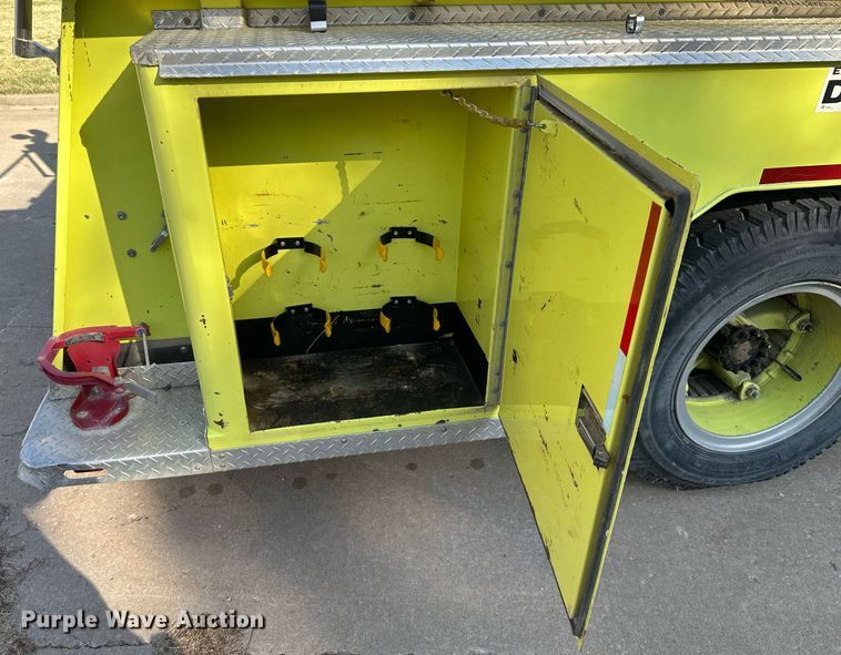 image for item DR2736 1979 Ford F700 pumper fire truck