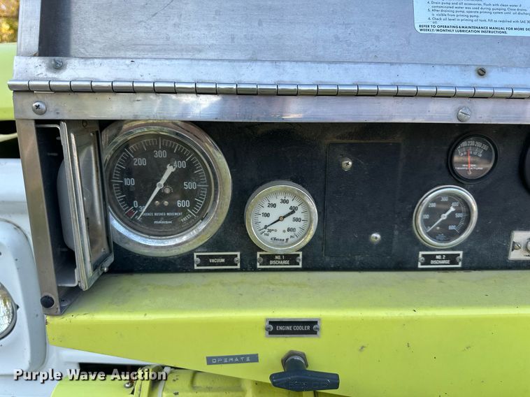 image for item DR2736 1979 Ford F700 pumper fire truck