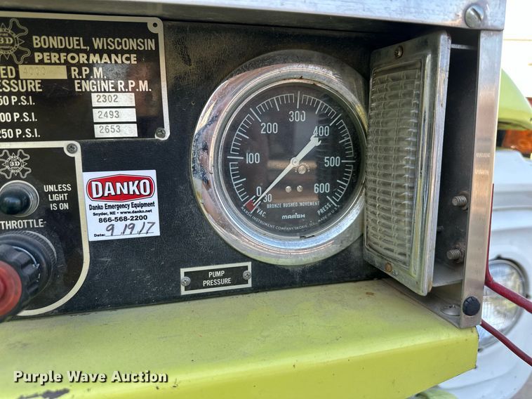 image for item DR2736 1979 Ford F700 pumper fire truck