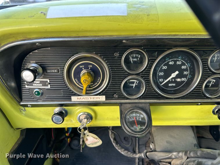 image for item DR2736 1979 Ford F700 pumper fire truck