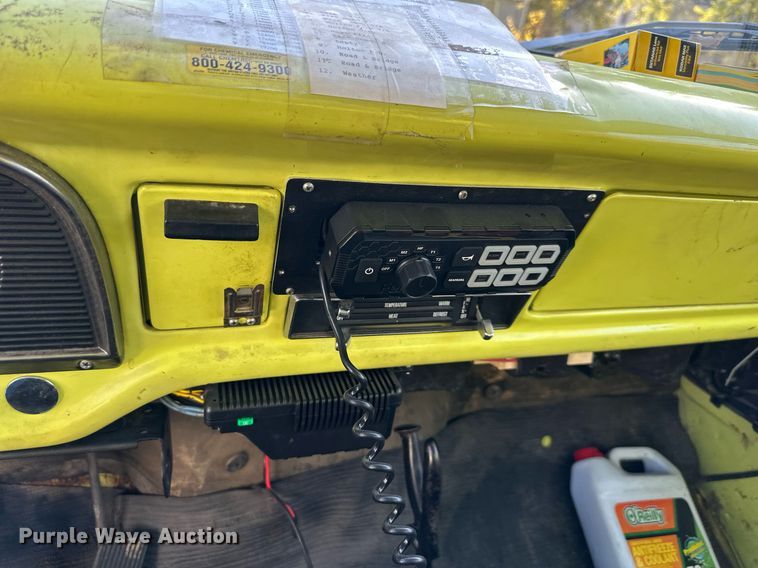 image for item DR2736 1979 Ford F700 pumper fire truck