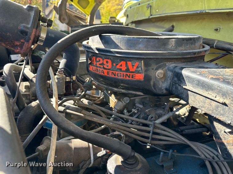 image for item DR2736 1979 Ford F700 pumper fire truck