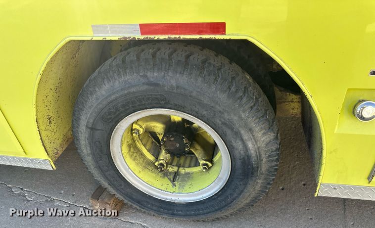 image for item DR2736 1979 Ford F700 pumper fire truck