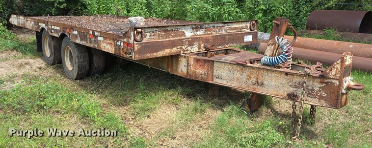 image for item DT5273 1989 Gooseneck tilt deck equipment trailer