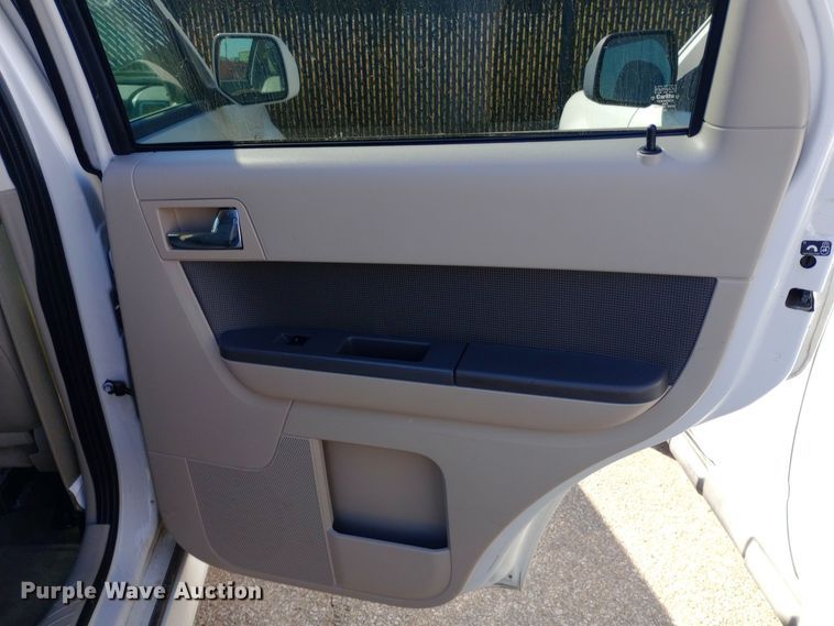 image for item DW0795 2009 Mercury Mariner SUV