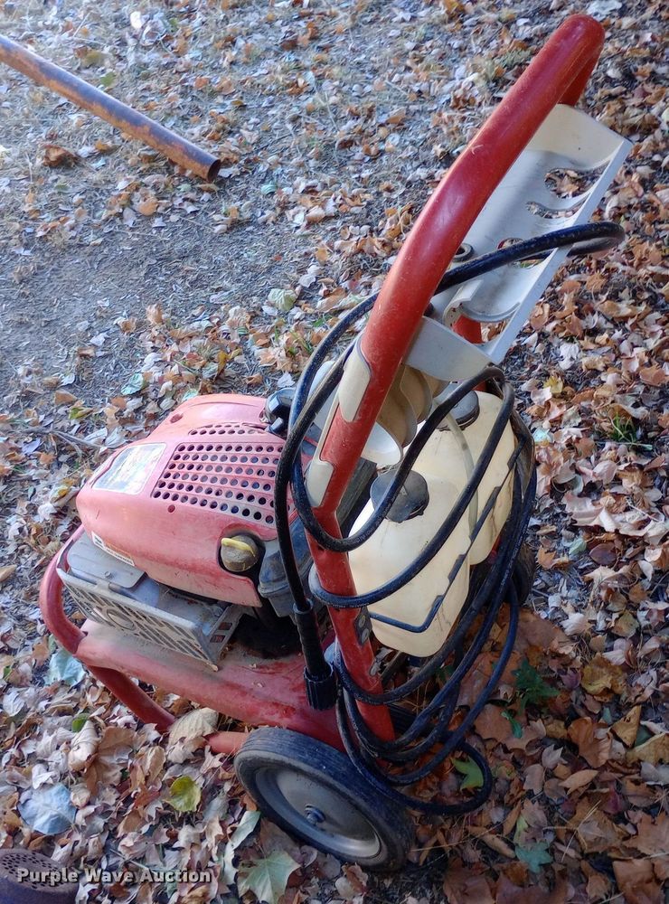 image for item DW0826 Lawn and garden equipment