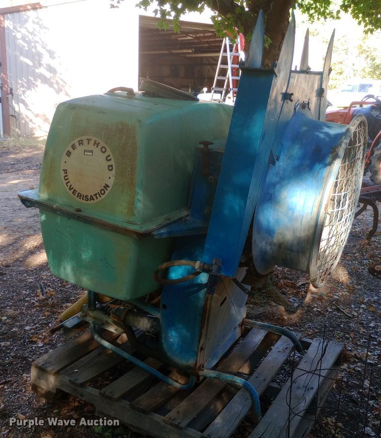 image for item DW0829 Berthoud GYP460-M sprayer