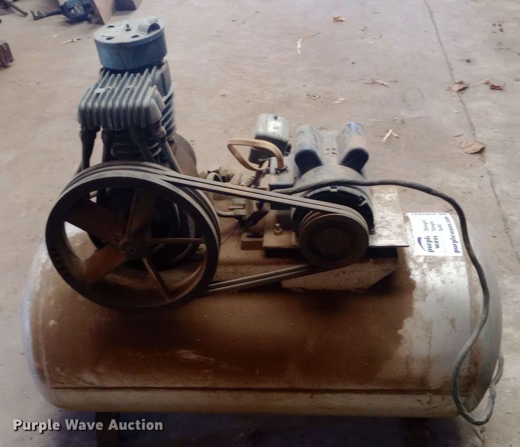 image for item DW0831 Kellogg American air compressor