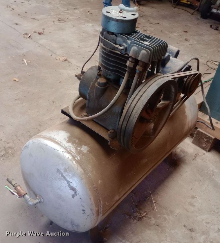 image for item DW0831 Kellogg American air compressor