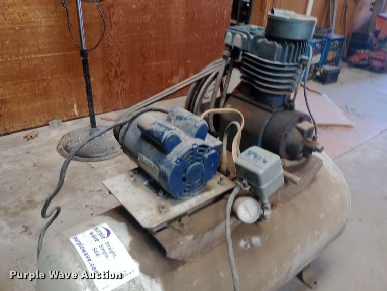 image for item DW0831 Kellogg American air compressor